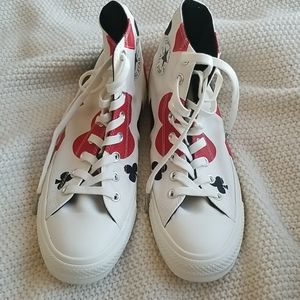 Converse Queen of Hearts